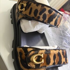 SO CUTE😍😍😍Coach Leopard Print Sandals with Gold Accents